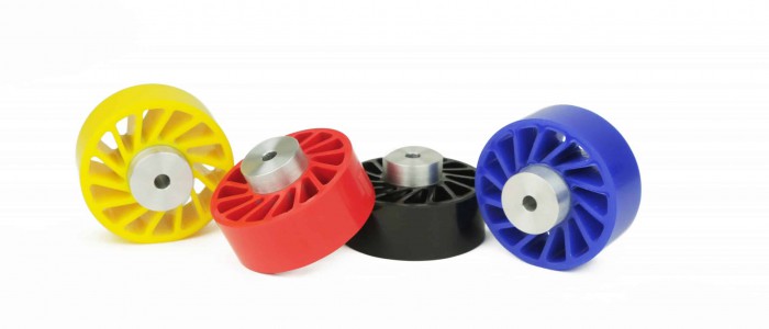675B7638_copy-scaled-700x300