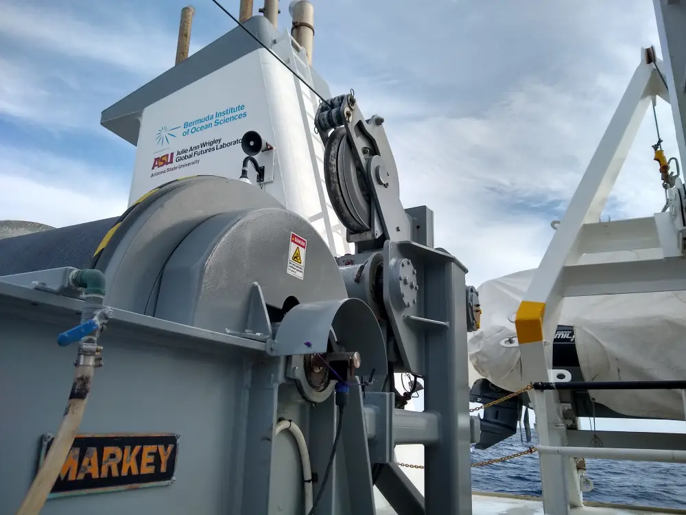 Marine industry with advanced technology and equipment Marine industry with advanced technology and equipment